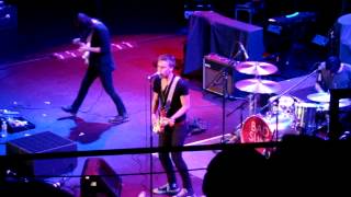 Bad Suns - Dancing On Quicksand (LIVE at Club Nokia)