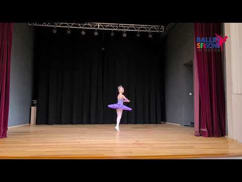 №4_Katrina Zaytseva_Czech republic. „La Gioconda, Vatiation with Bells"