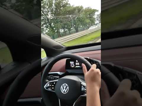 2021 ID 4 Pro S/IQ Light Navigation