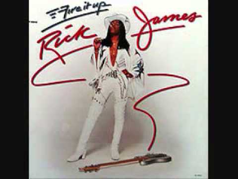 Video thumbnail for Love Gun