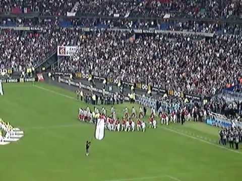 PSG / OL (Coupe de France 07-08) - Entrée des joueurs