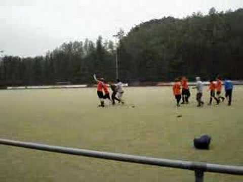 Freude nach Bekanntgabe des Nichtabstiegs