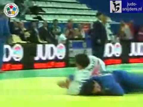 Judo 2009 Paris: Gaci (ALG) - Yazici (TUR) [-100kg].