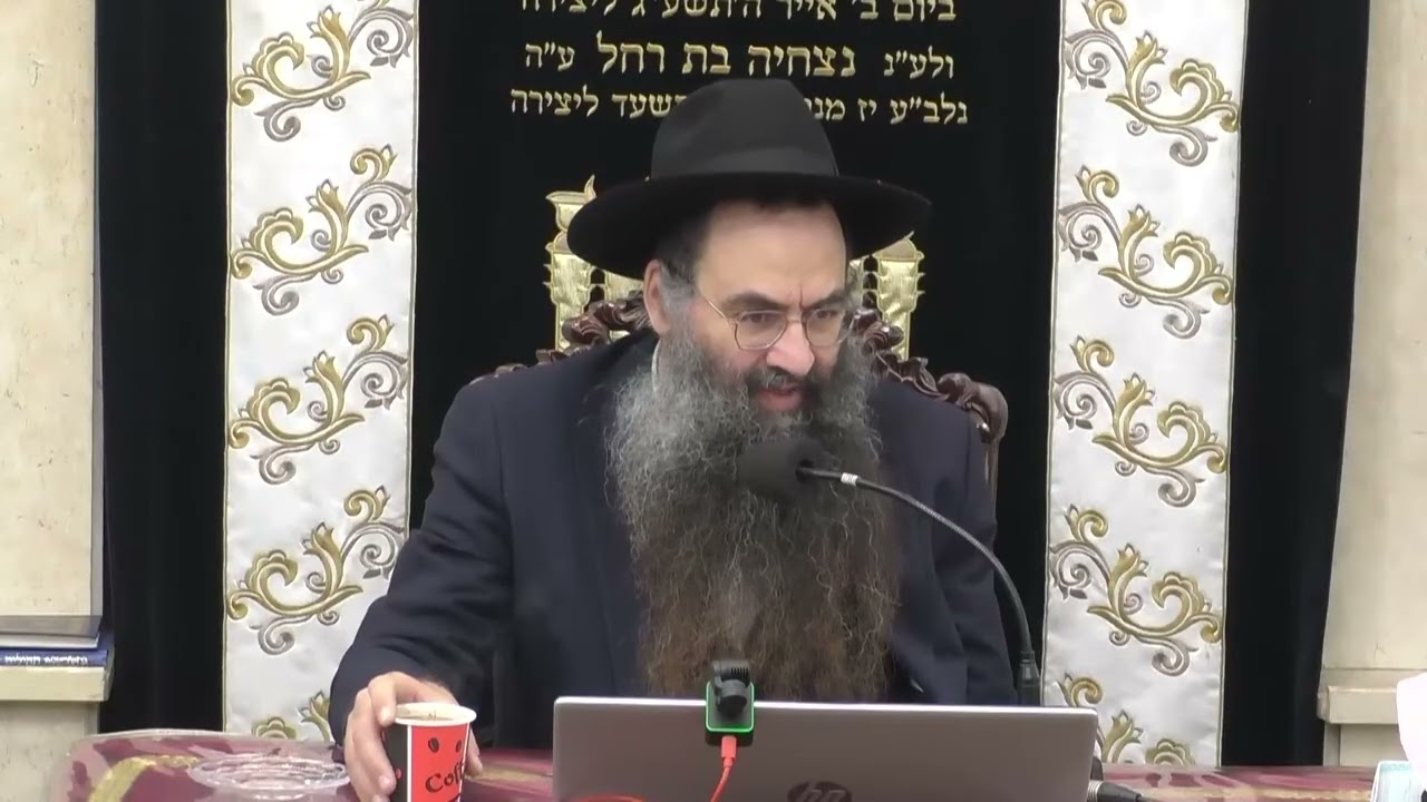 הרב עובדיה יוסף  •  הלכות חנוכה