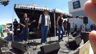 Neilstock  Bullfrogg Blues Band 2018 with Mia