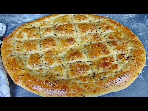 Rezept: Fladenbrot selbst gemacht / super fluffiges Fladenbrot mit kurzer Backzeit