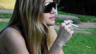 Canto dos Malditos na Terra do Nunca  -Disfarçar-