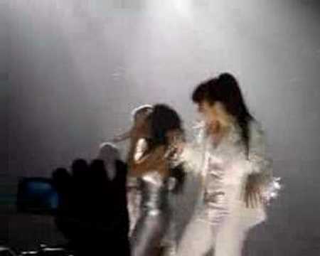 The Return Of The Spice Girls Tour - 16 - Mama