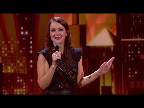 Frauen furzen doch nicht! - Carolin Kebekus live - AlphaPussy