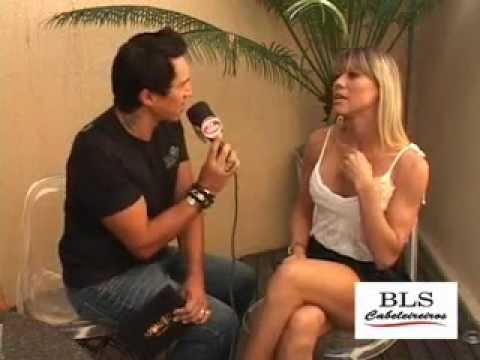 APLAUZZO 2 5 12 - POLE DANCE - LOJA MARULO - KANTINHO DAS MEIAS.wmv