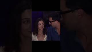 women in love๐๐#bollywood#love#like#youtubeshorts#viral#aliabhatt#falling#subscribe#follow