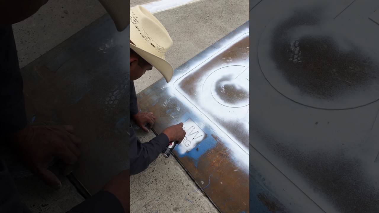 Barrientos pintando JW.ORG en estacionamiento de Handicap part.1