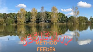 JESIENNY METHOD FEEDER