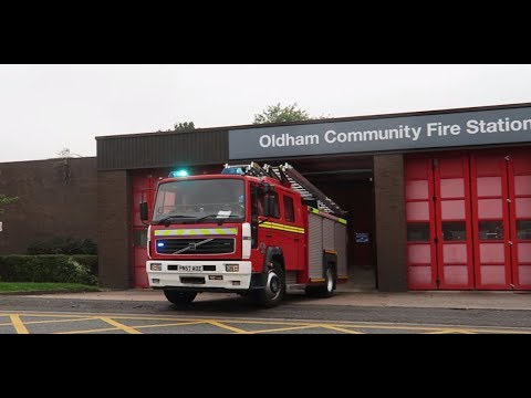 *Two Tones* Oldham's Second Pump Turnout - Greater Manchester Fire And Rescue Service