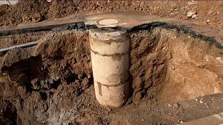 Un nuevo socav&oacute;n corta la calle Tenderete, en Argana