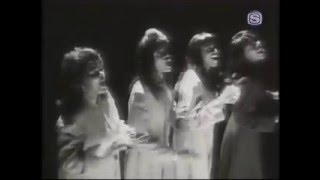 Movin' On Up performed by Primal Scream