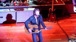 Dierks Bentley - Trying To Stop Your Leaving - Atlantic City 3/19/11