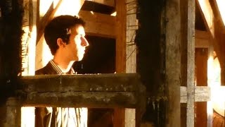 Philip Glass: Metamorphosis Two / Rafael Gómez-Ruiz