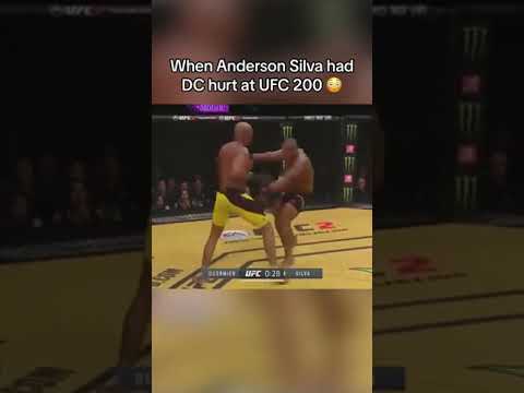 When Anderson Silva fought DC on short notice at UFC 200 😲