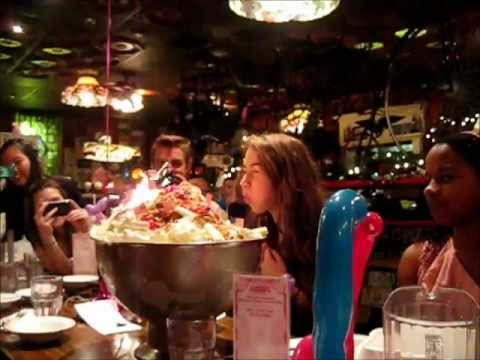 Vlogmas 9, 2011-Another Birthday Dinner?