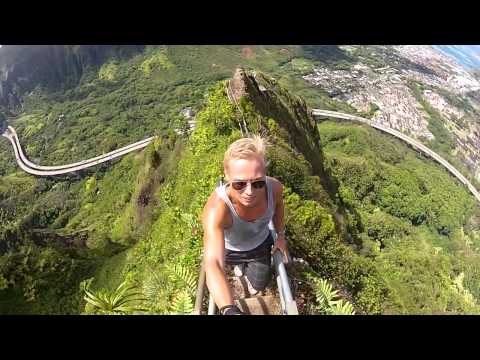 Stairway to Heaven (Haiku Stairs - Oahu)