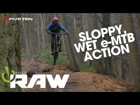 Elektrokola v dešti