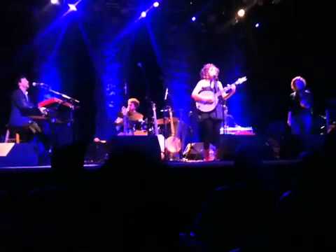 Rayna Gellert - Abigail Washburn - Queen of the Earth, Bring me my Queen