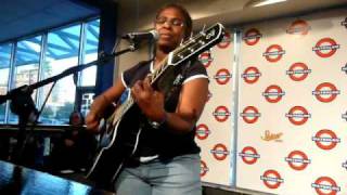 RUTHIE FOSTER &quot;When It Don&#39;t Come Easy&quot; 2-3-09