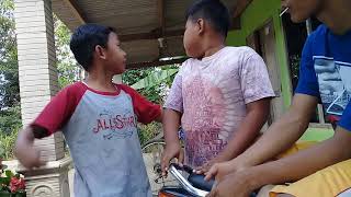 Download lagu Video LUCU ,, Anak kecil berkelahi mp3