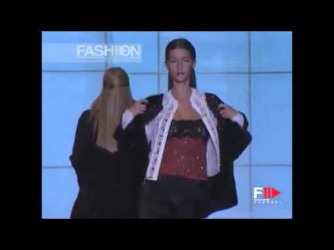 Gisele Bundchen   Valentino Fall Winter 1999 Couture