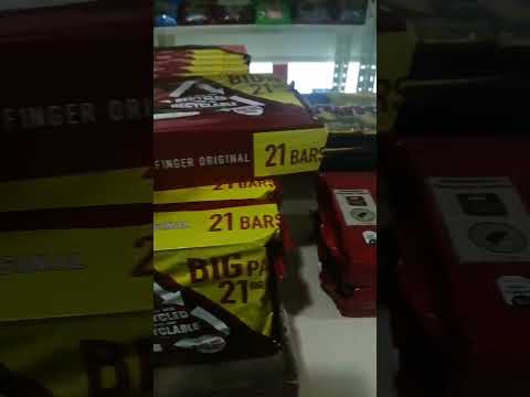 #satisfying Kitkat original big pack #asmr #viralvideo #shortsbeta #yummy