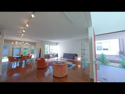 Summit Drive Beauty Facing Ravine! SOLD