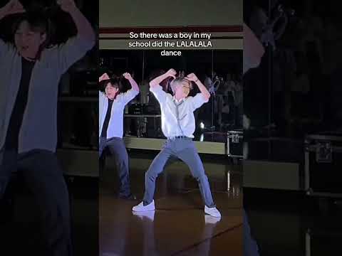 Didn't know we had STAYS at our school #kpop #straykids #LALALALA #fypシ