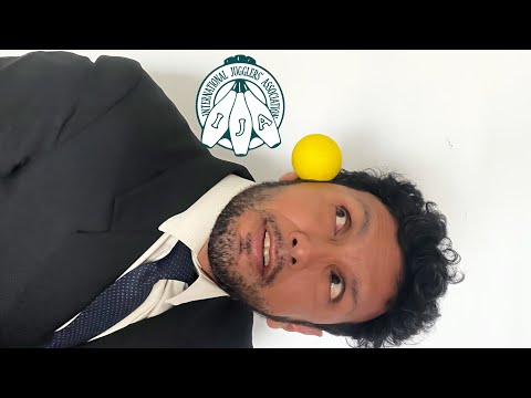Bouncing balls by Aldo Villacorta from Peru |IJA Tricks of the Month 