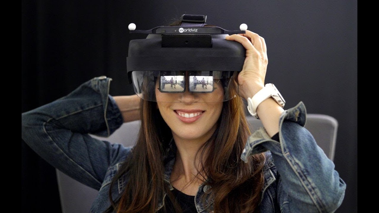 Avegant's new display makes virtual objects seem real