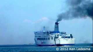 preview picture of video '2GO Travel - M/V SuperFerry 21 Departing Manila (again)'