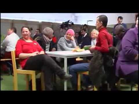 Willkommen: „Kaffeeklatsch" im Asylbewerberheim - ELSTERWELLE