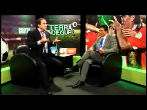 Bonvallet weando al camarografo guatón de terra de gurú.