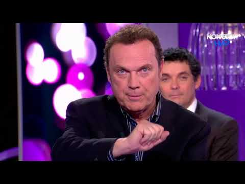 Julien Lepers joue à "Questions pour un champion"