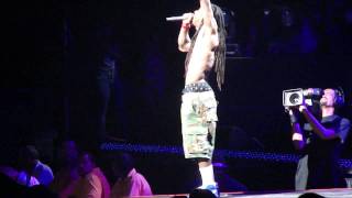 Lil Wayne - Nightmares Of The Bottom (Live Concert Performance)