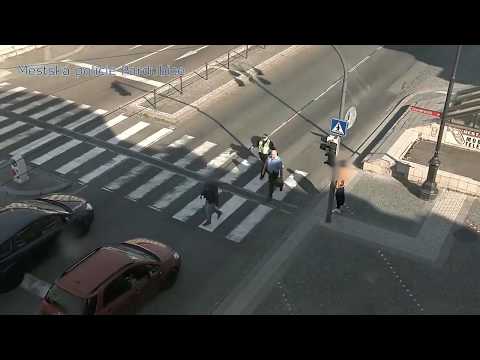 MUŽ SI V PARDUBICÍCH HRÁL NA REGULOVČÍKA