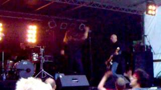 Suburban Tribe - Oil and water