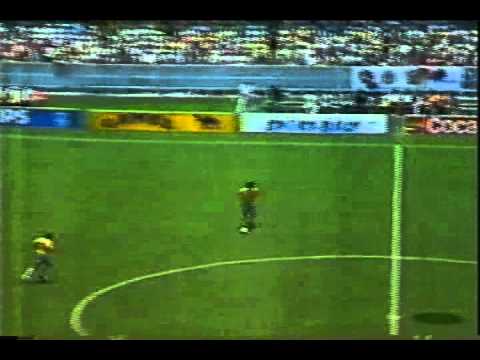 Brazil vs France World Cup 1986 - Careca Heads Against Bar