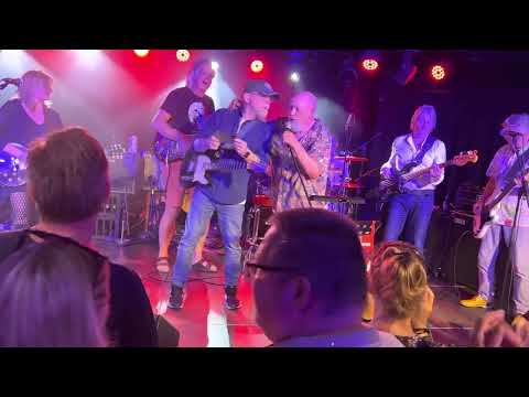 Frede Fup - Kaj og stjernerne - Live. Med tidligere medlemmer