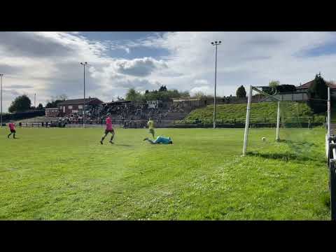 Gornal Atheltic 4-0, Bustlehome FC, 3rd Goal