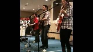 Chad Brownlee croonin' a Christmas thang