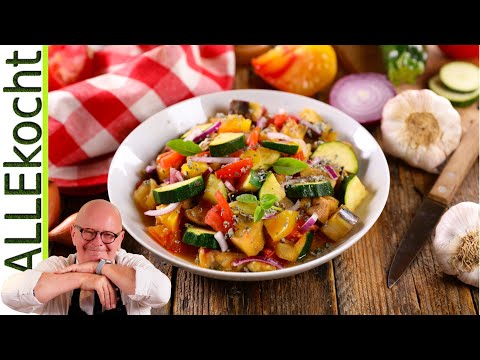 Gemüseauflauf "Ratatouille" mit Kartoffeln. Lecker & einfaches Auflauf Rezept