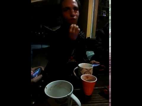 Себо пее (мога и без теб) :D :D :D