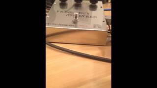 Video thumbnail for Electro Harmonix Rams Head Vintage V1 Frequency Analyzer by Re-Pete Echo