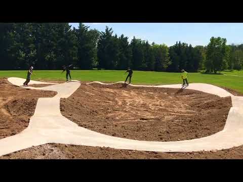 CONCRETE PUMP TRACKS